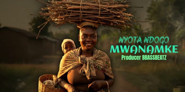 Nyota Ndogo – Mwanamke